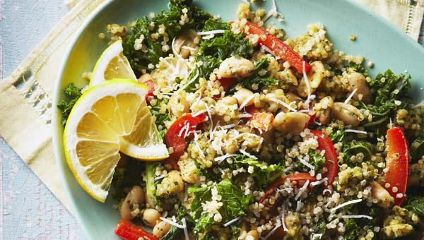 Greek quinoa salad