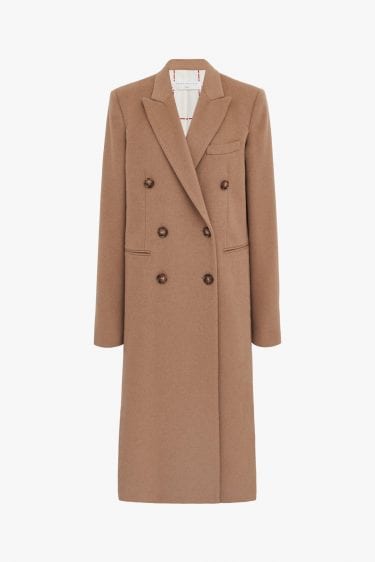 This men’s coat will be cheery on top of any good outfit